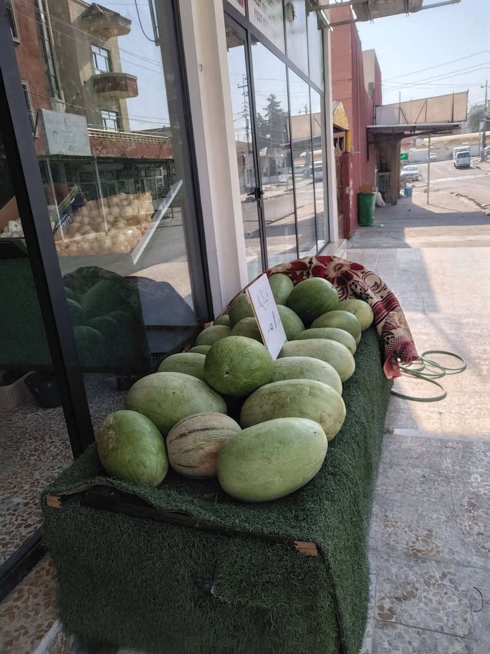 بيع عارضات محل خضراوات كاملة ١١ قطعة ب ٣٠٠ الف فقط، علما انه تم عملهم بأكثر من مليون
***********
