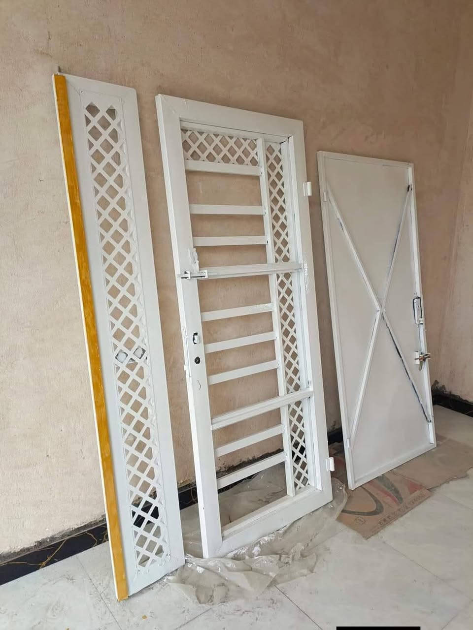 تنظيف شبابيك • صبغ شبابيك