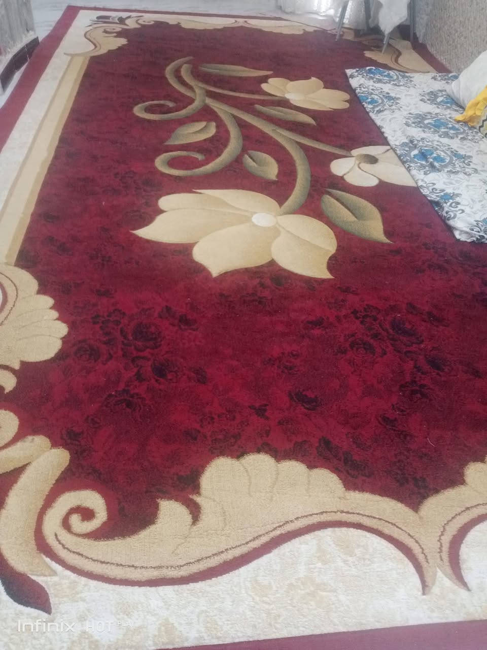 السلام عليكم زوالي عدد 2 وحده ٣×٤الزيتوني  و الماروني ٣في ٥  
حله شارع ٨٠   وحده ب٣٥

نص مكتوب في الصور:
- Infinix HOT PLAY