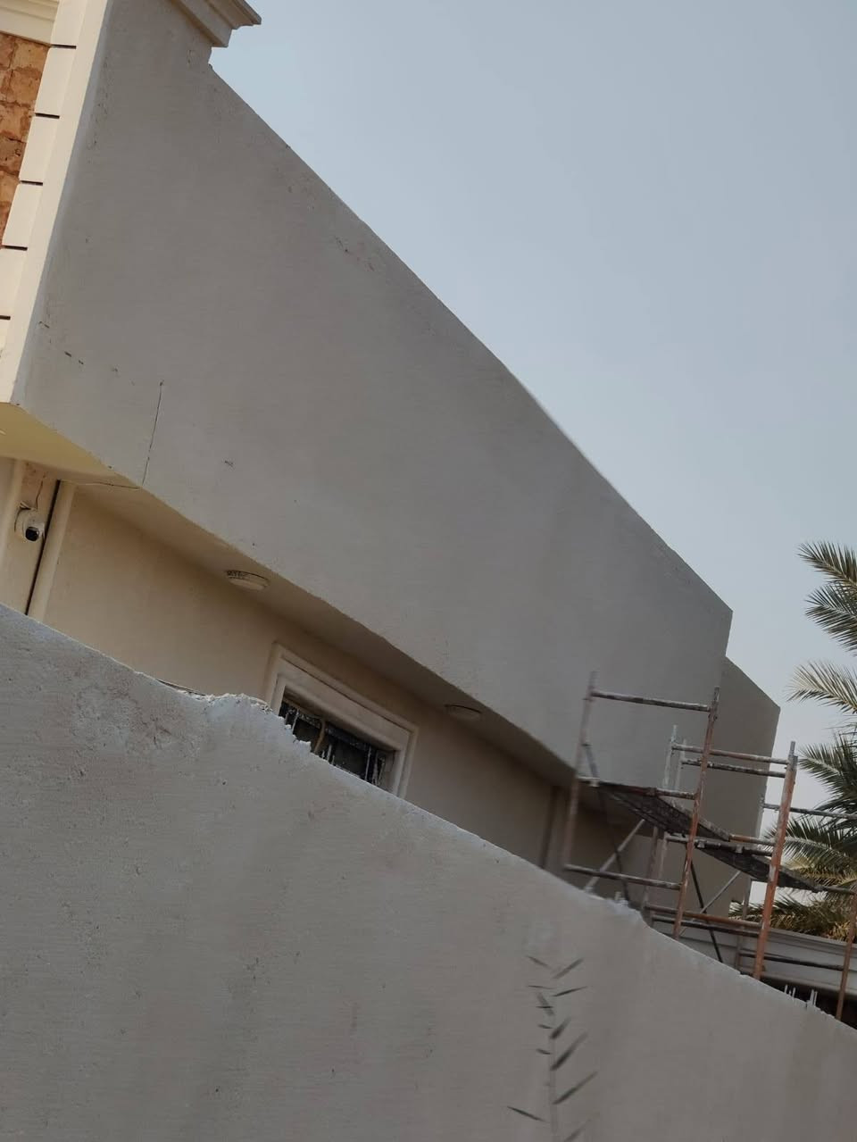 السلام عليكم خلفه لباخ متفرغ حالين جص وسمنت سقل جراره لط نثر تقطيع شغل درجه اول عملنا مكطوعه او متر ***********
