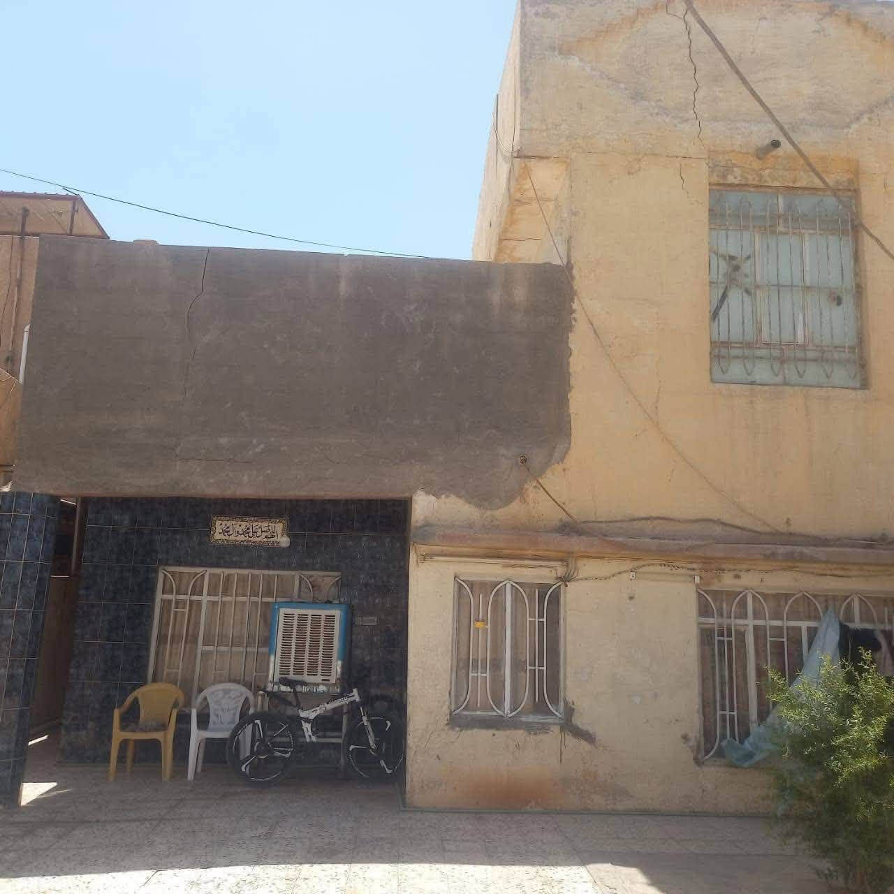 دار للبيع الكوفه حي ١٧تموز مقابيل السوق العصري مساحه البيت ٢٠٠ متر مربع
موقع البيت تجاري مجاور الى ٤ مدارس و سوق ومحلات تجاريه 

للاستفسار اتصل على الرقم : ***********
