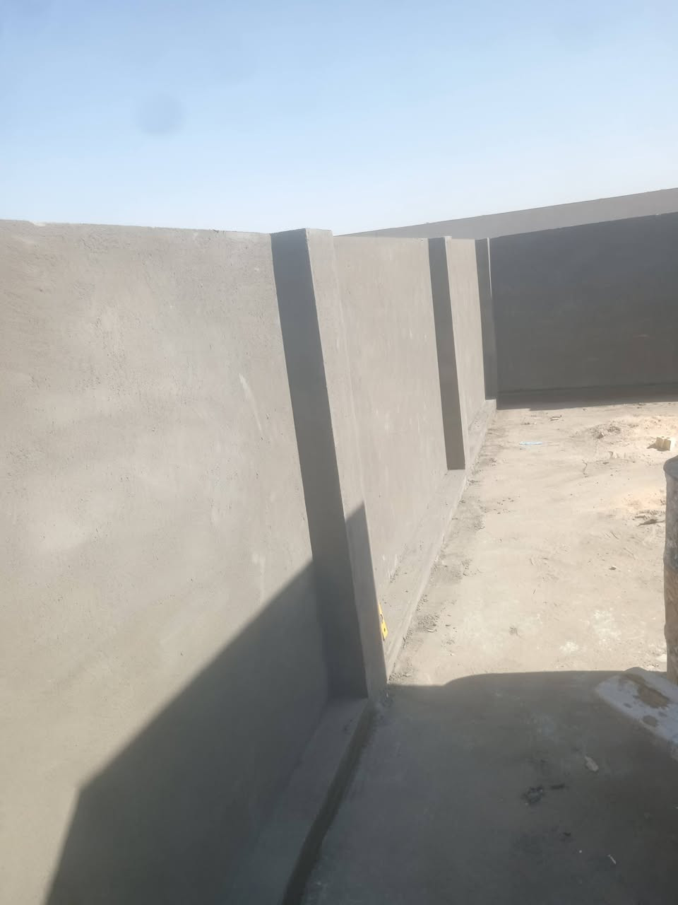 سلام عليكم اخوان خلفة لباخ نشتغل جص بورك سمنت نثر شغل درجة اولة اشراف هندسي شغلي في كربلاء فقط متفرغ حاليا ***********
