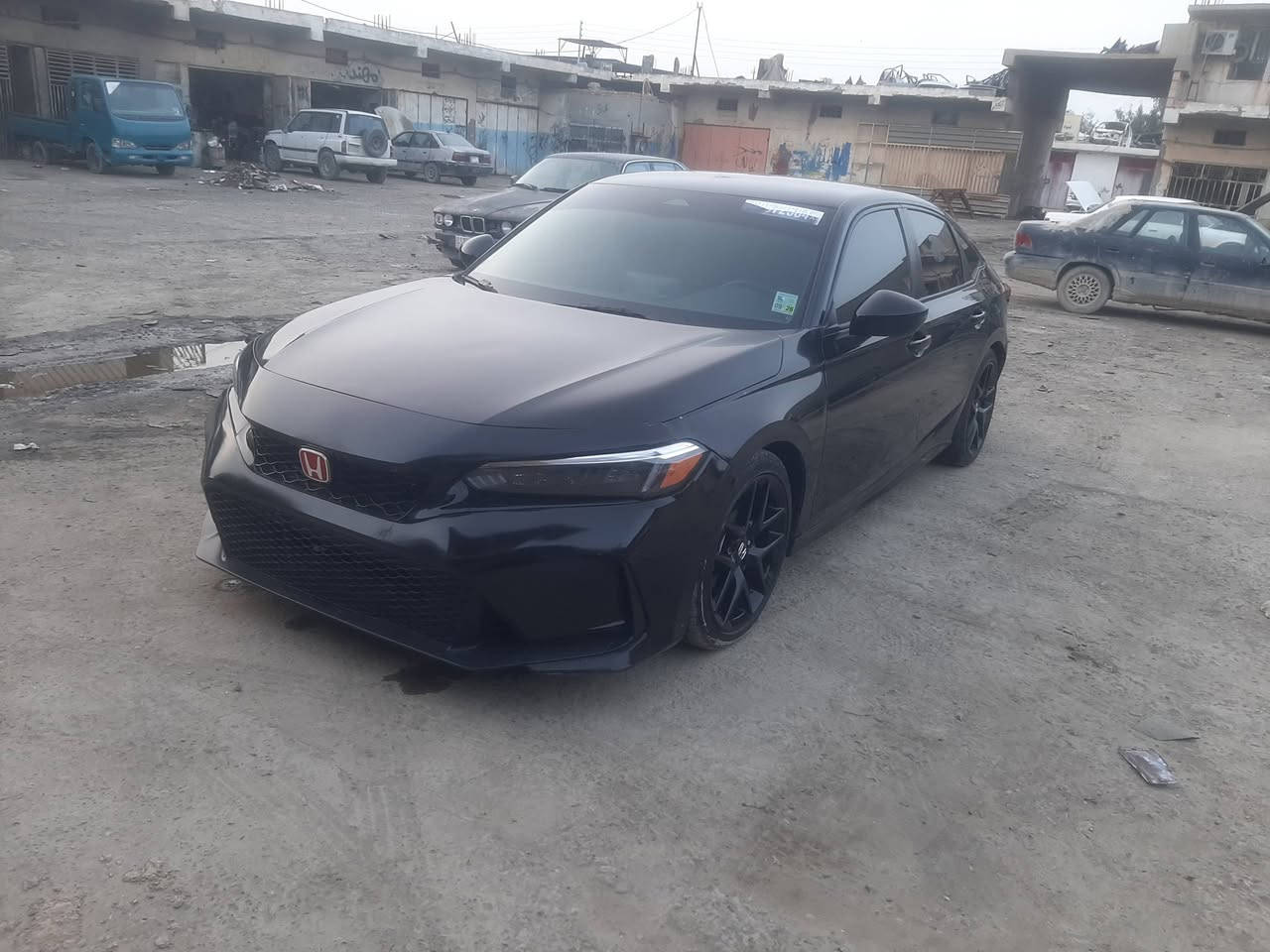 هوندا سيفيك موديل 25 صبغ دعاميه وبوند فقط بدون دواخل وشواصي سبورت محرك2000 سعر 130 وبيها مجال المكان سامره للاستفسار ***********
