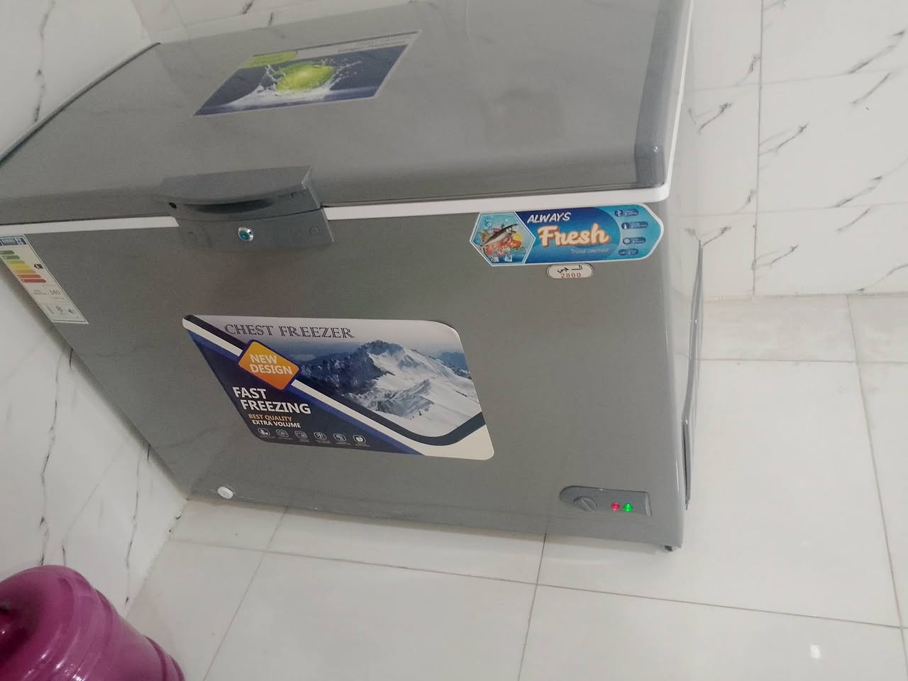 مجمدة للبيع جديدة استعمالها  جدا قليل
***********
