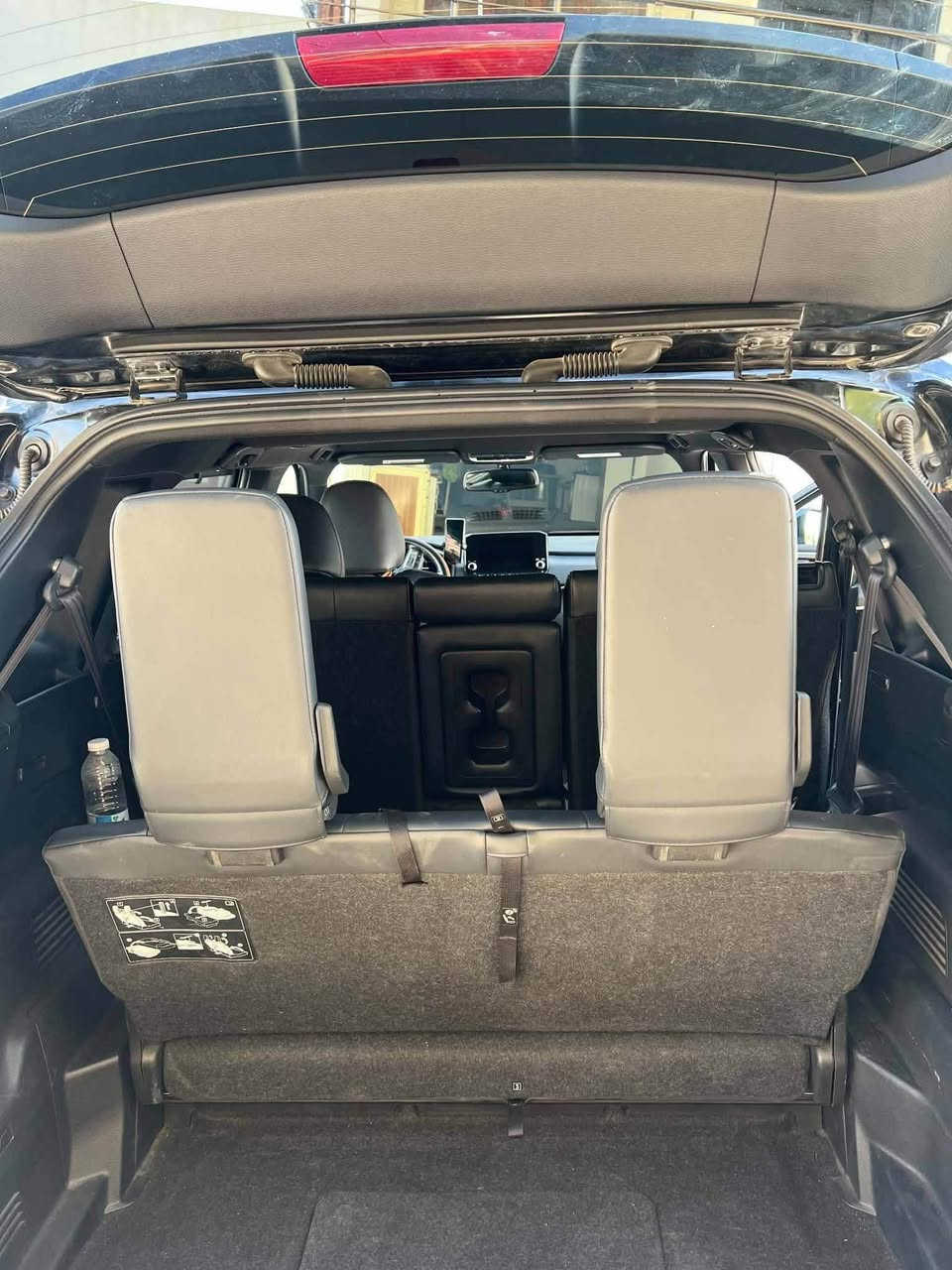 Outlander phev 2023
تەڵەب خاس
ناو قەیسی قەپات قەپات مواسەفات لە هیچ ئاوتلەندەرێکی تر ئەو مواسەفاتەنە نیە
٤ کوشن هیتەر 
داتاشۆ
کوشن مەساج
کامێرای ٣٦٠
حاسەی ٣٦٠
مکەبەرەی boos
سنوق شاپ
پانۆرۆما
کوشن کارەبا
نیشاندەری ناوچەی کوێر
ئەپڵ کارپلەی و ئەندرۆید ئەوتۆ 
زۆر مواسەفاتی تر
٢ دەرگای بۆیاخە بە بیلاد گۆراوە
ئێرباگ تەنها شان تەقیوە و دانراوەتەوە بە بیلاد
نرخی تەنها ٢٥٠ گەڵا و معامەلەیەکی کەم
ژمارەی مۆبایل 
*********** السليمانية, العراق
