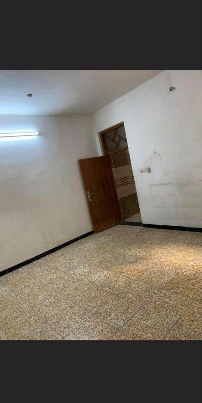 بيت لليجار البلديات تقاطع الكهرباء بيت مساحه 200 متر عل شارع العام بي تشجير 650 الف نهايته
"للاستفسار ***********
بيت لليجار البلديات تقاطع الكهرباء بيت مساحه 200 متر عل شارع العام بي تشجير 650 الف نهايته
