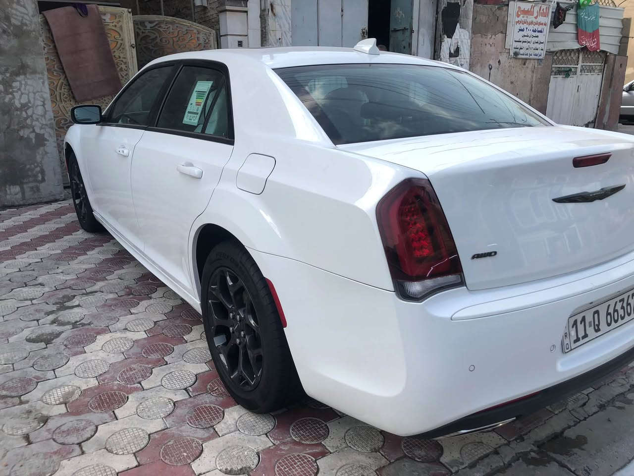 سلام عليكم اوبامة فول موصفات S موديل 2023 فور ويل حساسات خلفية امامي اشاير بل مري رادار دمام بل صندوك سيارة على وضع الشركة حادثهاا چاملق امام بدون اير بارك بدون صبغ صور الحادث موجودة بل منشور ماشية السياره 83 مكان السياره بغداد اتصال *********** للبيع فقط بدون مراوس
