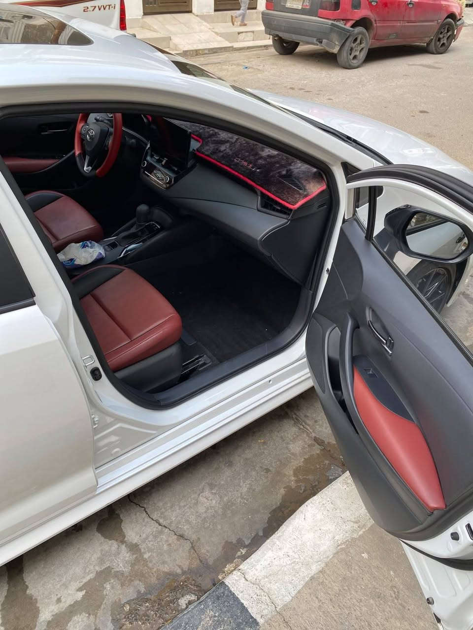 كورلا هايبرد • ٢٠٢٥ • ١٧ الف