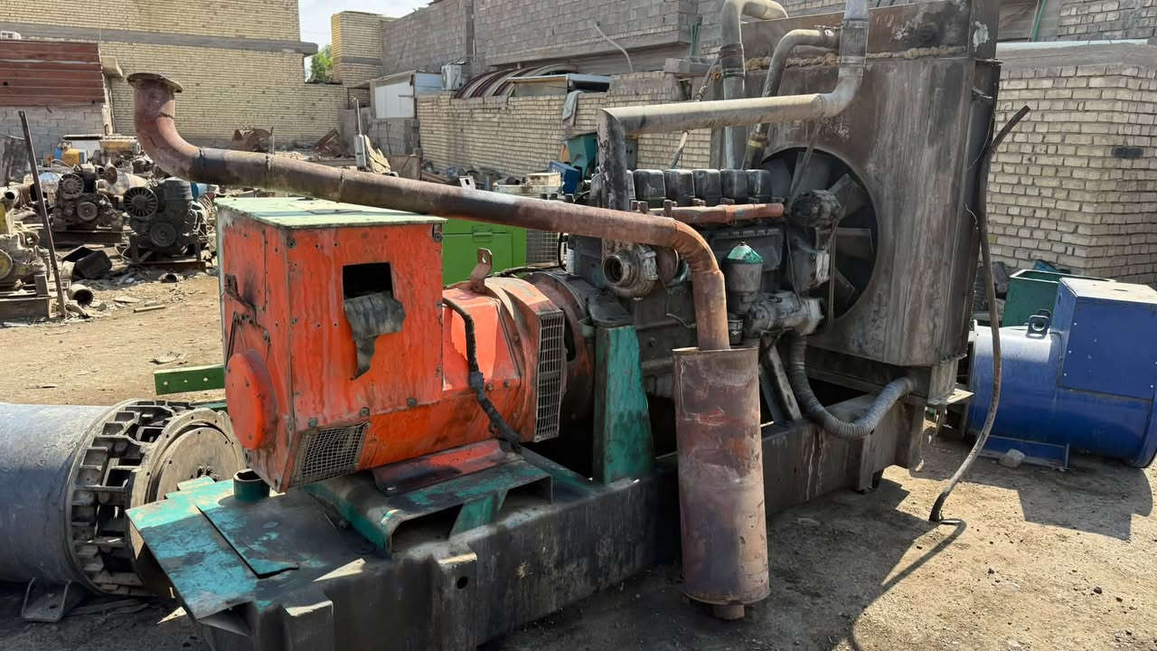 للبيع مولدة سكانيا دي اس
فارة يطق من الذراع توليد شغال 200 كيفي
سايس استندر

***********
***********
