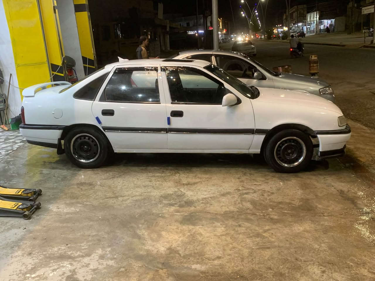 السلام عليكم
اوبل فكترا 🚗
موديل 1990
رقم صلاح الدين 
سنويه ساقطه هزه 2025✅
شرط التحويل والوكاله✋
محرك 16
صبغ عام جمالية 
سياره دواير ودوسات مصلحه 

صدر جديد ✔️بطاين صاج ✔️منضومه زينون

السياره مال جناي ماتصرف عليها 

مكان السياره صلاح الدين سامراء

السعر 31 وبيها مجال 

الرقم ***********
