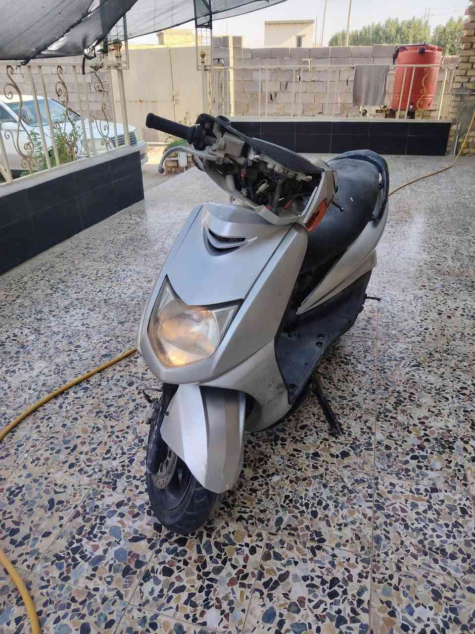 دراجه سكنس نثيه
المكينه ما مفتوحه ابدا المكينه كلش نظيفه عطله الوحيد جان كابريتر وشدينالها كابريتر تفصيخ وهم دراجه مال بيت ما طالعه مسافه بعيده
سعرها 600 وبيه مجال بسيط
ما َتواكد بالفيس هذا رقمي *********** واتساب مفتوح
