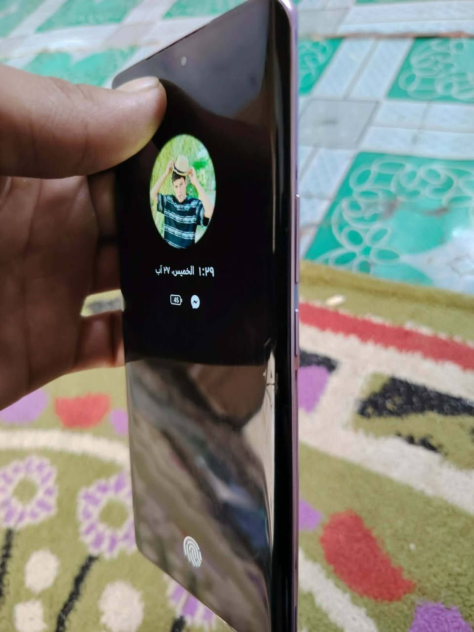 جهاز هونر اكس تسعه سي للبيع 
Honor X9 C
جهاز استخدام فتره قليله كارتونه موجوده
بي ضربة صغيره بطرف الشاشة موظحه بصورة
رايده ب300 وبي مجال
رقم *********** تواصل واتساب والي يحب ينطي سعر وراسله اني مكان ديوانيه
