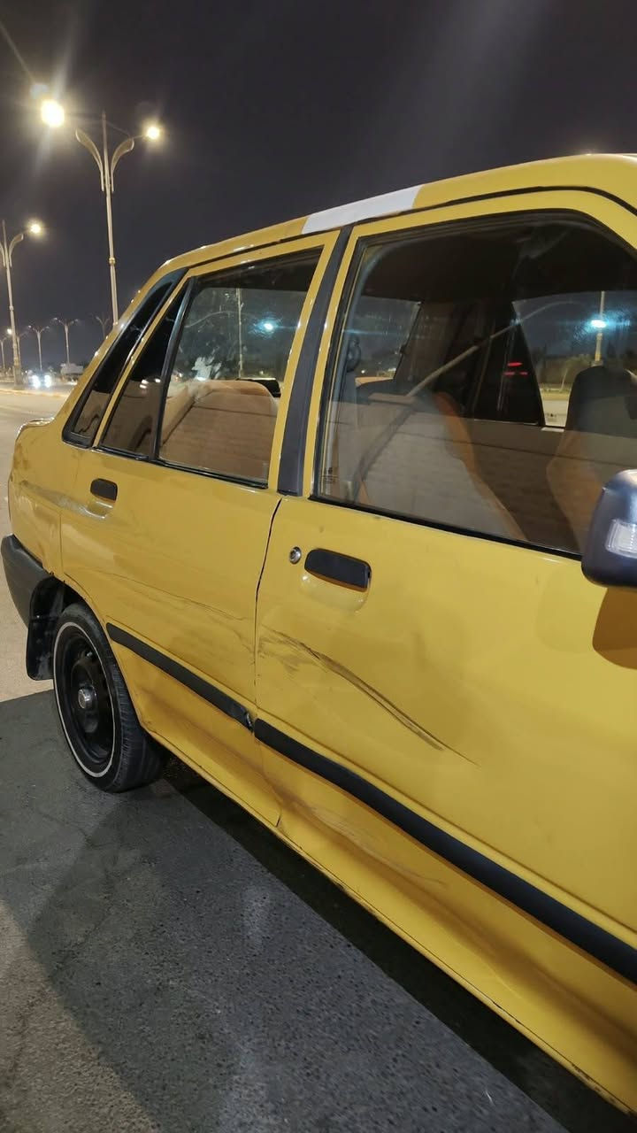 سياره للبيع موديل 11 بيه ضربه بل باب وخياسات بسيطه كير مكينه خير من الله تجي وتشوف بعينك رقم بغداد مشروع وطني شرط التحويل ثاني يوم سعره 23 وبيه مجال بسيط للشراي للتواصل ***********
