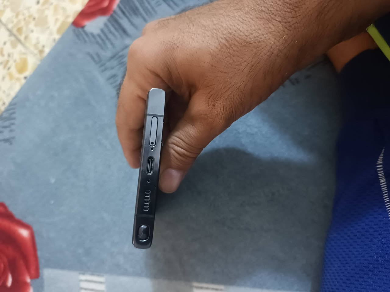 السلام عليكم جهاز s23
شرق اوسط كامل مبدل شاشه وضهر 
ذاكره 256
سعره ٥٠٠ وبي مجال قليل 
مكاني بغداد سبع البور 
واليريد يتصل هاذه رقمي 
‏‪***********‬‏
