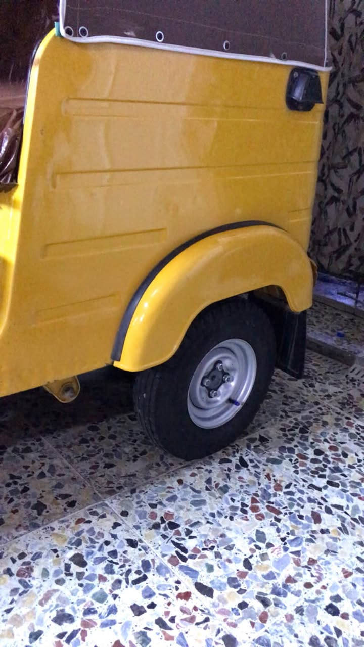 السلام عليكم تكتك ١٩شهر ١٢ تكتك جديده بمعنه الكلمه تكتك كبل للشارع معمره بس دوس الباقي مابيه شي المكان مدينت الصدر رقم ***********
