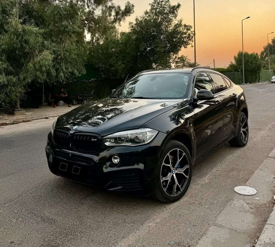 السلام عليكم bmw x6 موديل  2015 v8
وكاله العروش ماشيه 100mi
فول للاخير بدون حادث
رقم اربيل تحويل ثاني يوم السياره بدون اي نقص 
مكان السياره بغداد 
للاستفسار ع السعر
الاتصال ع الرقم ***********
