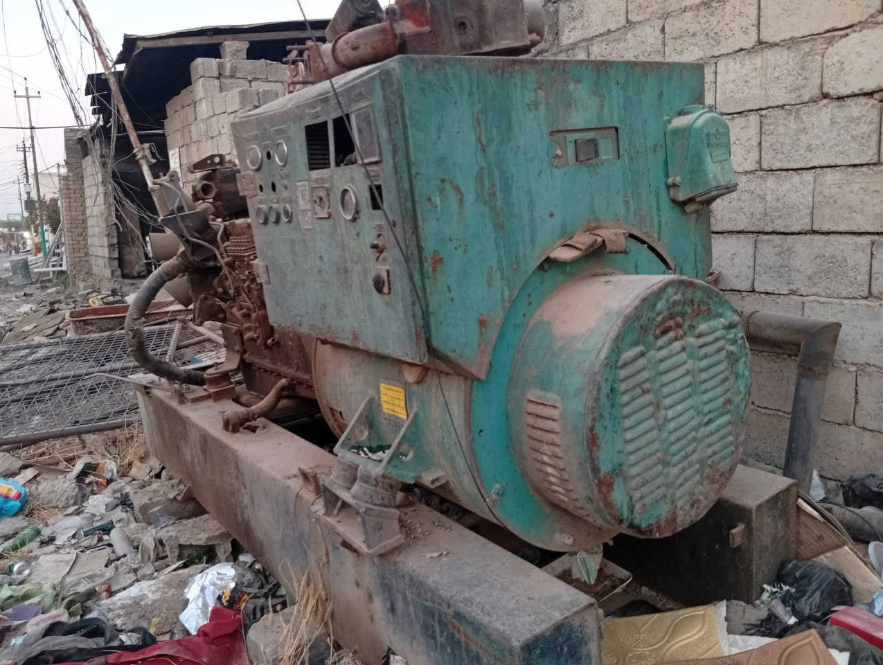 نوع المحرك: فولفو (Volvo V12) رأس توليد.
القدرة: 350 (بلادي / مكفول).
​نوع المولد (الدينامو): ستامفورد (Stamford).
​الحالة: مكفول وبحالة ممتازة.
​الموقع: محافظة صلاح الدين قضاء بلد .
​للتواصل والاستفسار (واتساب / اتصال): ***********

نص مكتوب في الصور:
- realme C65 26mm f/1.8 1/33s ISO800
- realme C65 26mm f/1.8 1/20s ISO2000