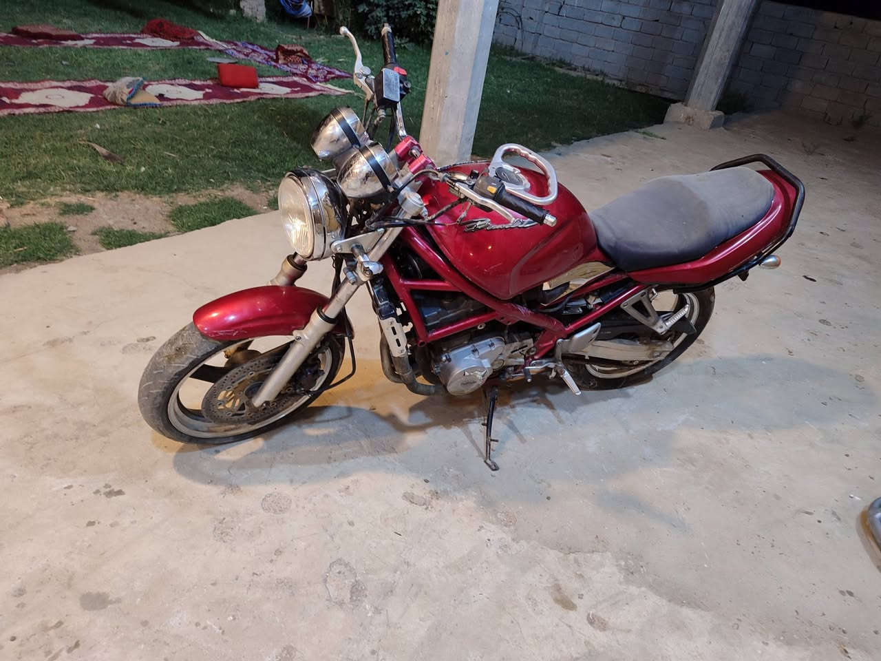 بطح بانده ربع نضيفه وكهربايات شغاله بيه خلل كابريتر فقط حالين طافيه للبيع او مراوس بنامه ***********
