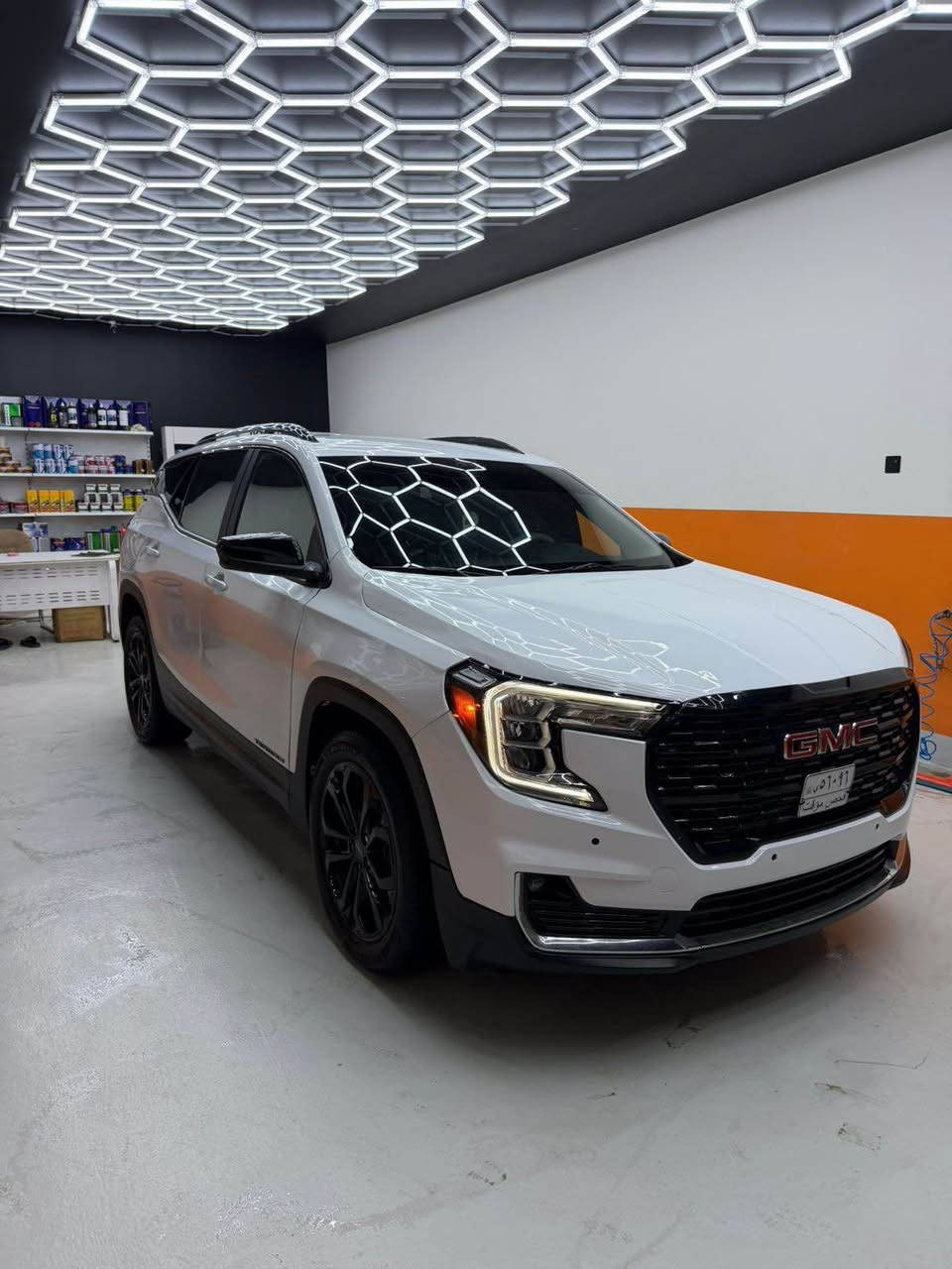 سلام عليكم GMC تيران 2023 فحص مؤقت سياره جديده ماشيه 70gالف الضربه موجود بل منشور سعر 140$وبيه مجال عنوان ناصريه مركز الاستفسار *********** ناصرية, ذي قار

