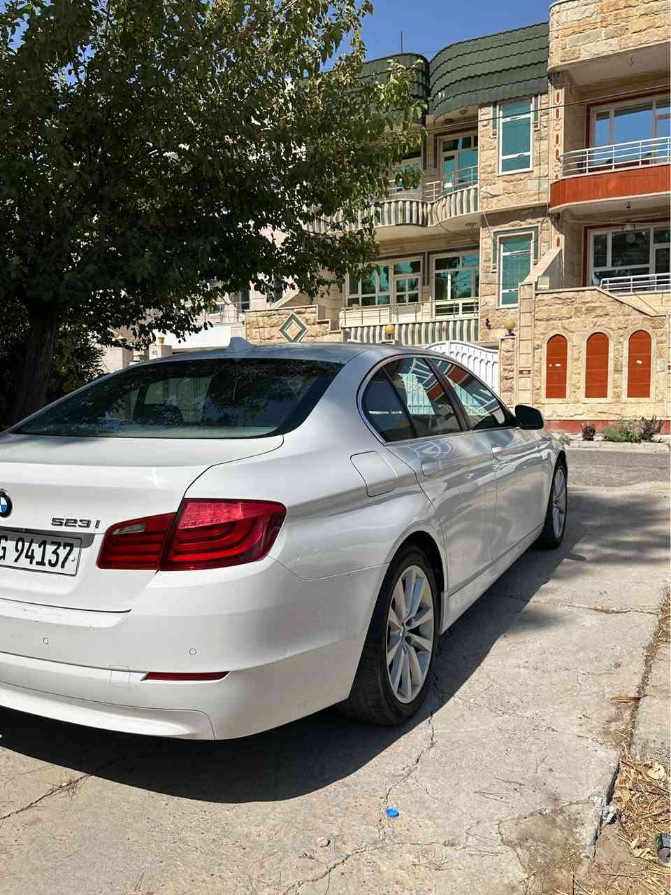 Bmw 2011 523 I 
سەیارەکە سفری هەولیرە شەریکەی عروش 
نوزل کورت 6 پستن 
سەیارەکە 2 پارچەی سبوخ بی داخلی بی پارچە کرانەوە 
رەقەم سەنەوەی نوی
سەیارەک بە ناوه خومە 
سەیارە زورە خاوینە ماشاللە دەوی لە جوانی 
فروشتنی و گورینەوە  دەکەم 

BMW 523i موديل 2011 للبيع والتبديل 🔥

🚘 BMW 523i – موديل 2011
📍 السيارة سفري هەولێر – شركة عروش
🔧 نوزل قصير، 6 بستن
🛠️ السيارة بيها قطعتين صبوغ، والصبوغ  و بدون دواخل و بدون ایرباگ 
🔢 رقم سنوية جديد
👤 السيارة باسمي شخصياً
✨ السيارة نظيفة جداً وما شاء الله، كلش حلوة ومرتبة

🔄 للبيع أو التبديل حسب المناسب
***********
*********** أربيل, العراق
