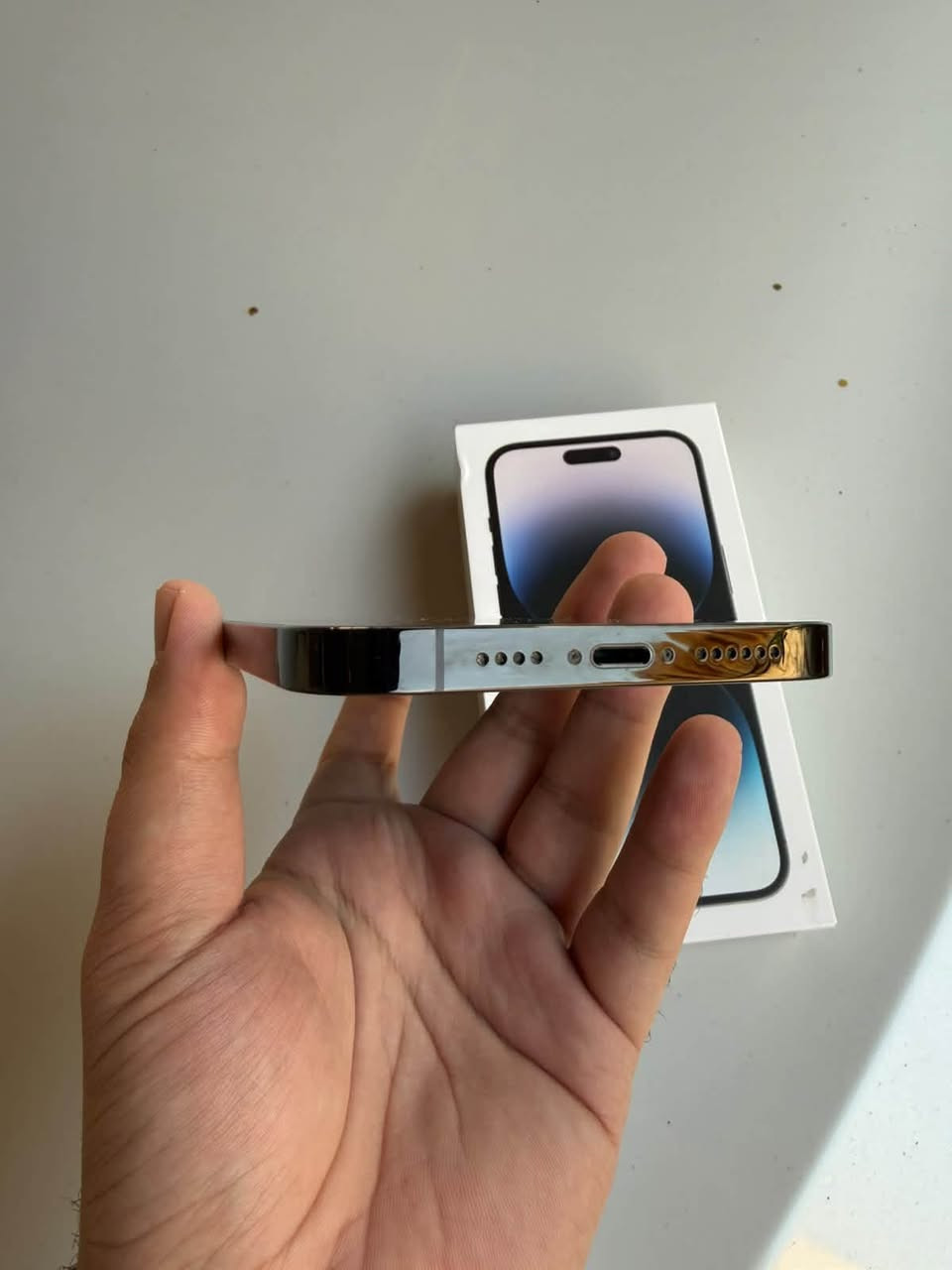 Iphone 14 Pro Max 1TB Black
Battery Life 90%

ايفون 14 برو ماكس شريحة الكترونية اسود 

مساحة الذاكرة 1 تيرا

عمر البطارية 90%

السعر 880 الف 

جهاز لوك ما مفتوح
التواصل وتساب ورقم هاتف وماسنجر 
***********
عنواني الدورة شارع كفاءات الصحة
