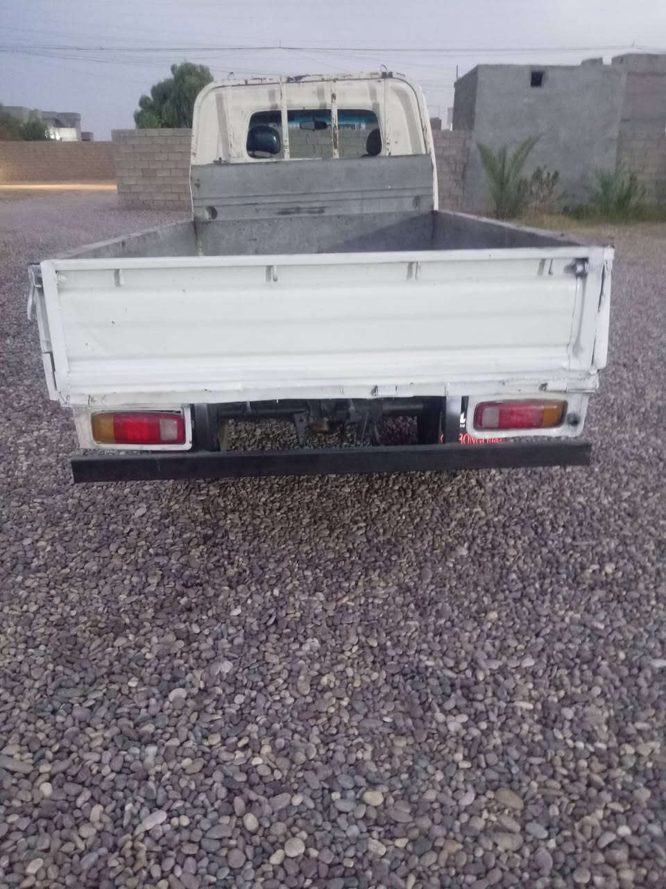 السلام عليكم للبيع كيا مامسجل ام عيون موديل 2002 محرك كير اكسن شرط صدر كهربائياتها جاهزه السعر 26وبيه مجال الرقم***********

