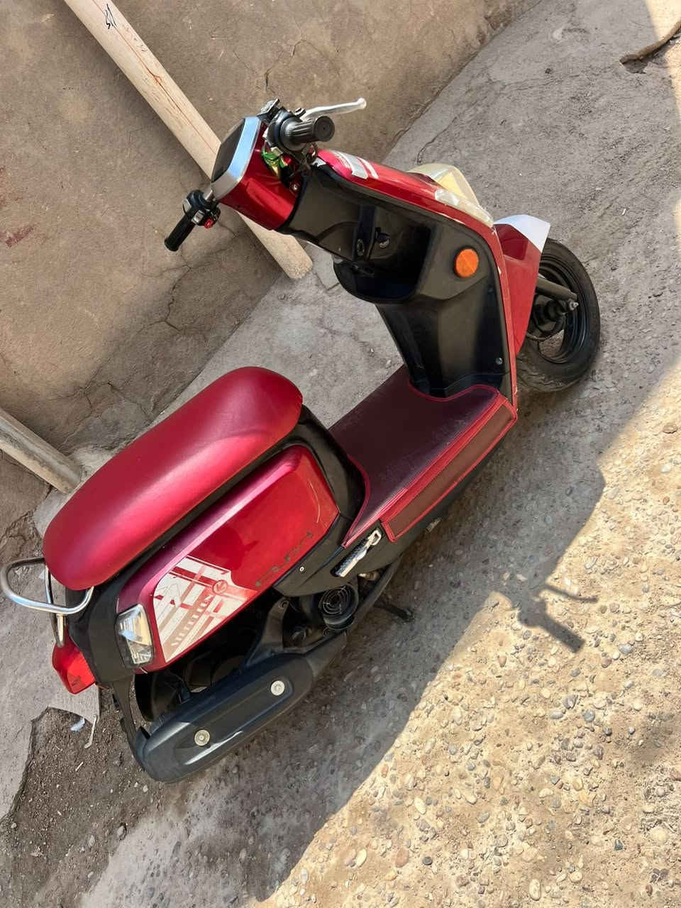 متاح نوزل للبيع دراجه كفاله عامة مكينه خرسة اوراق بسمي دراجه كله شغال سلف اشاير هورن لايت بس عوزه فقط المدكر  الامامي  فقط *********** عوزه كفرات
