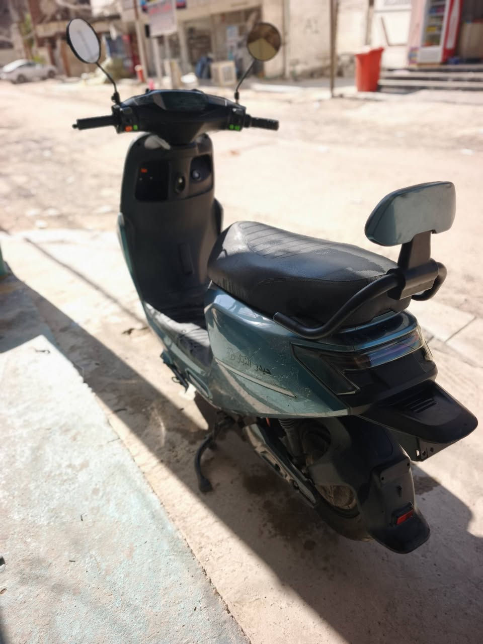 دراجه شحن موديل ٢٦  كلها  صار ست اشهور من مستعمله شغاله  بس بيها ٣ بطاريات شويه منفوخات بس بطاريات مابيهن شي وبطارياتهن كبار وعل فحص 
وتمشي ٤٠ كيلو بل شحنه الوحده لو ٣٥ حقيقي  او تبدلها ٣ بطاريات بس بطارياتها مابيهن شي تمشي ٤٠ كيلو حاليا العنوان  بغداد *********** ,سعرها ٥٥٠
