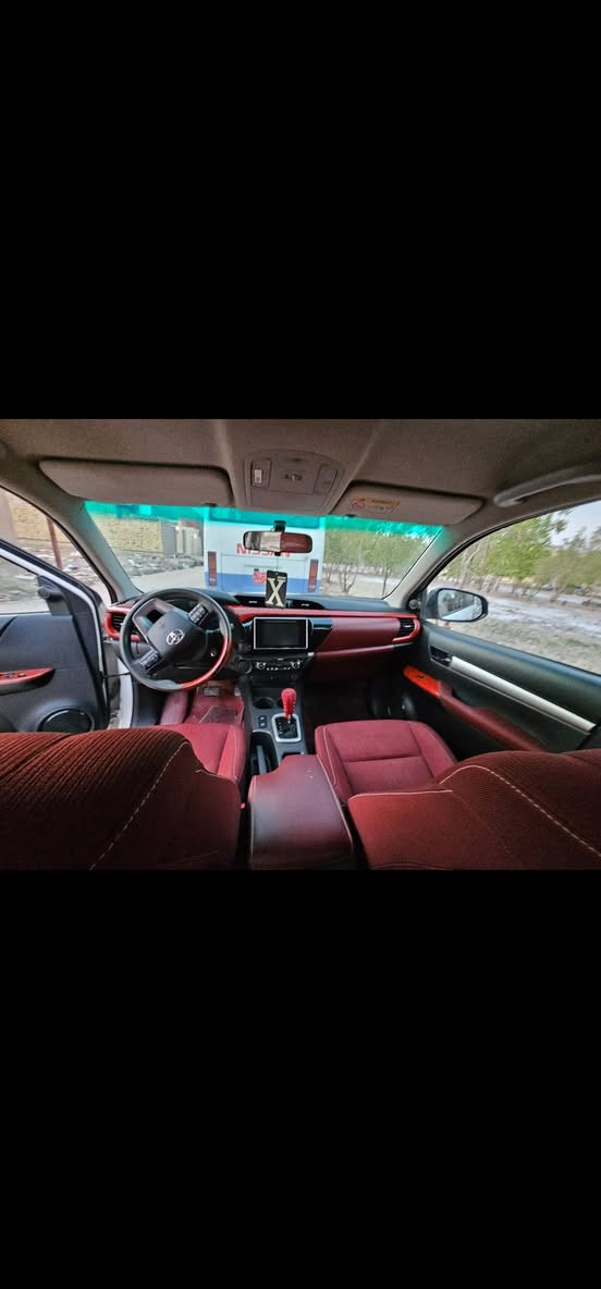تيوتا هايلوكس كويتي 2019  اوتماتيك 
السياره كفاله عامه 
  كير محرك  ومن الحادث والصبغ بيه بارد شبر بالجاملغ الخلفي 
 سنويه مجدده لغايه 29 هزه مجدده رقم بغداد دولي تحويل مباشر السياره فول  مواصفات : 
♦️داخل ماروني
♦️تبريد قطعتين
♦️شاشه اندرويد 
♦️كامره خلفيه 
♦️دشبول بيانو 
♦️تحكمات ستيرن جهتين 
وباقي الموصفات معروفه
للأستفسار  ***********
مكان ناصريه الرفاعي
