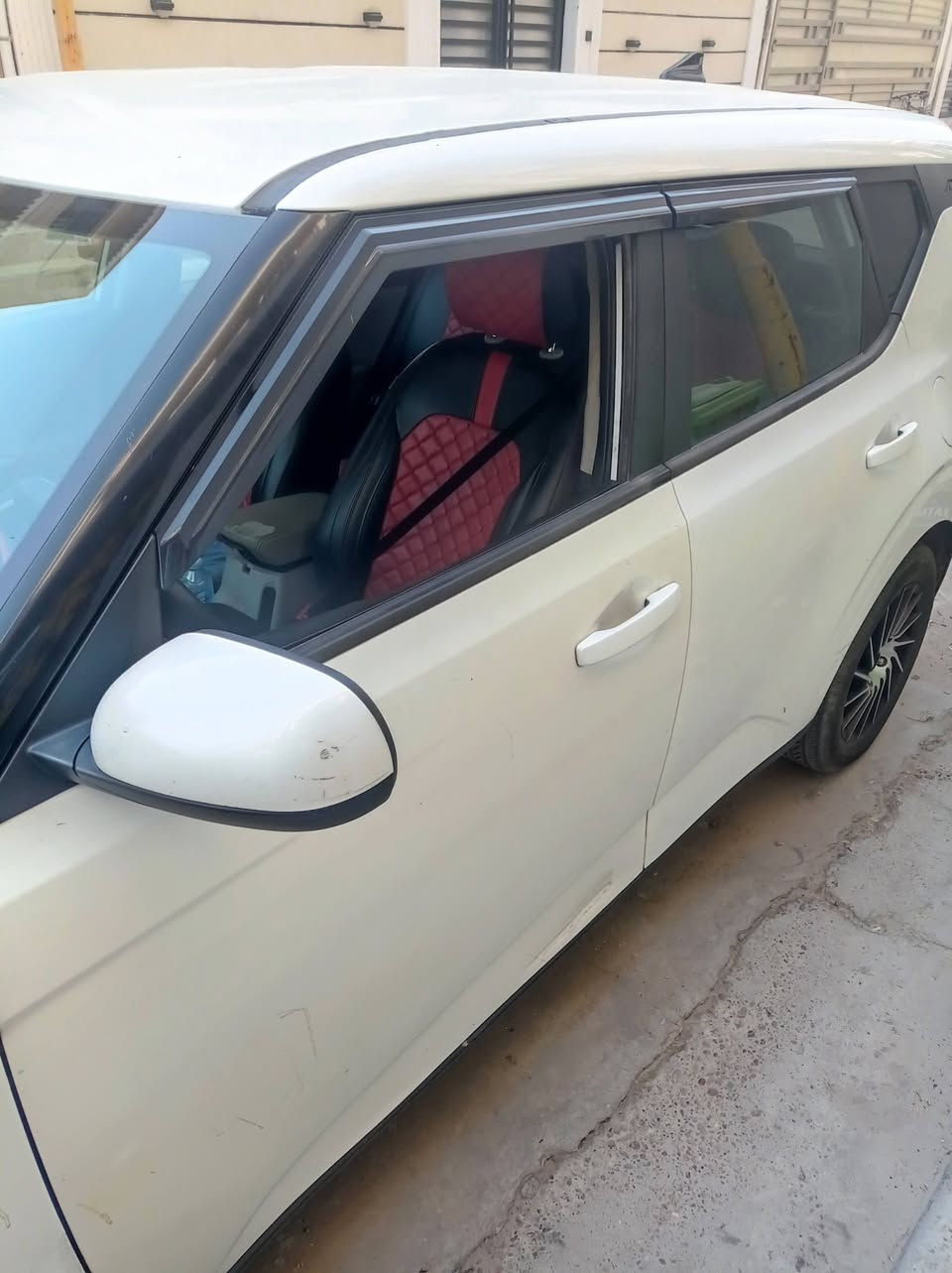 السلام عليكم كبا صول امريكي موديل 21 باسمي هزة جديده سونار صار 4 اشهر
ماخذلها.. بيها بابين ونص جاملغ مبين بالسونار..كير ومحرك وتبريد ماشية 86 كم خير من الله  رايدها 120 وبيها مجال للطيبين..الاعظمية سبع ابكار..
***********
