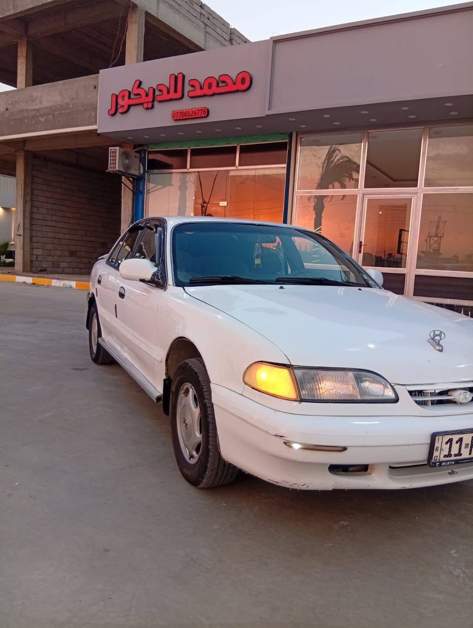 للبيع سوناتا تو موديل 1994 بدون ضربة 
                                            السعر38وبيها مجال للطيبين 
 كير ومحرك وحداديه  جيد جدا .محرك 2000 مفتوح 
رقم بغداد بسمي الجديد شرط التحويل حتا هزه جديدة 
السيارة كهربائيات كله شغاله لايت زنون جواها 
السعر 38 وبيها مجال للطيبين 
مكان ديالى الخالص 
***********
***********
