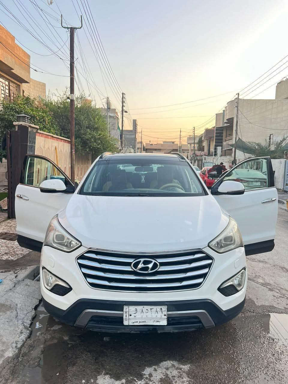 السلام عليكم  بيعه مستعجله125$
سياره سننافي 2014خليجي كفاله عامه عده شبر بل بنيد 
فول مواصفات 1/1
7 راكب 6 سلندر 
***********للاستفسار
