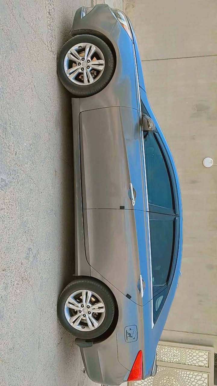 سوناتا 2011 امريكي محرك24 فول موصفات تشغيل بصمه بيبان بصمه كشن كهرباء وتتفه سلايت طخم تايرات مع اويلاه جديد غرضه كله جديد بيه ثلاث قطع سنويه لحد 28 باسمنا كير ومحرك شرط مع غرمات سياره حلوه وجاهزه سعر 88 بيه مجال للستفسار اكثر ***********

