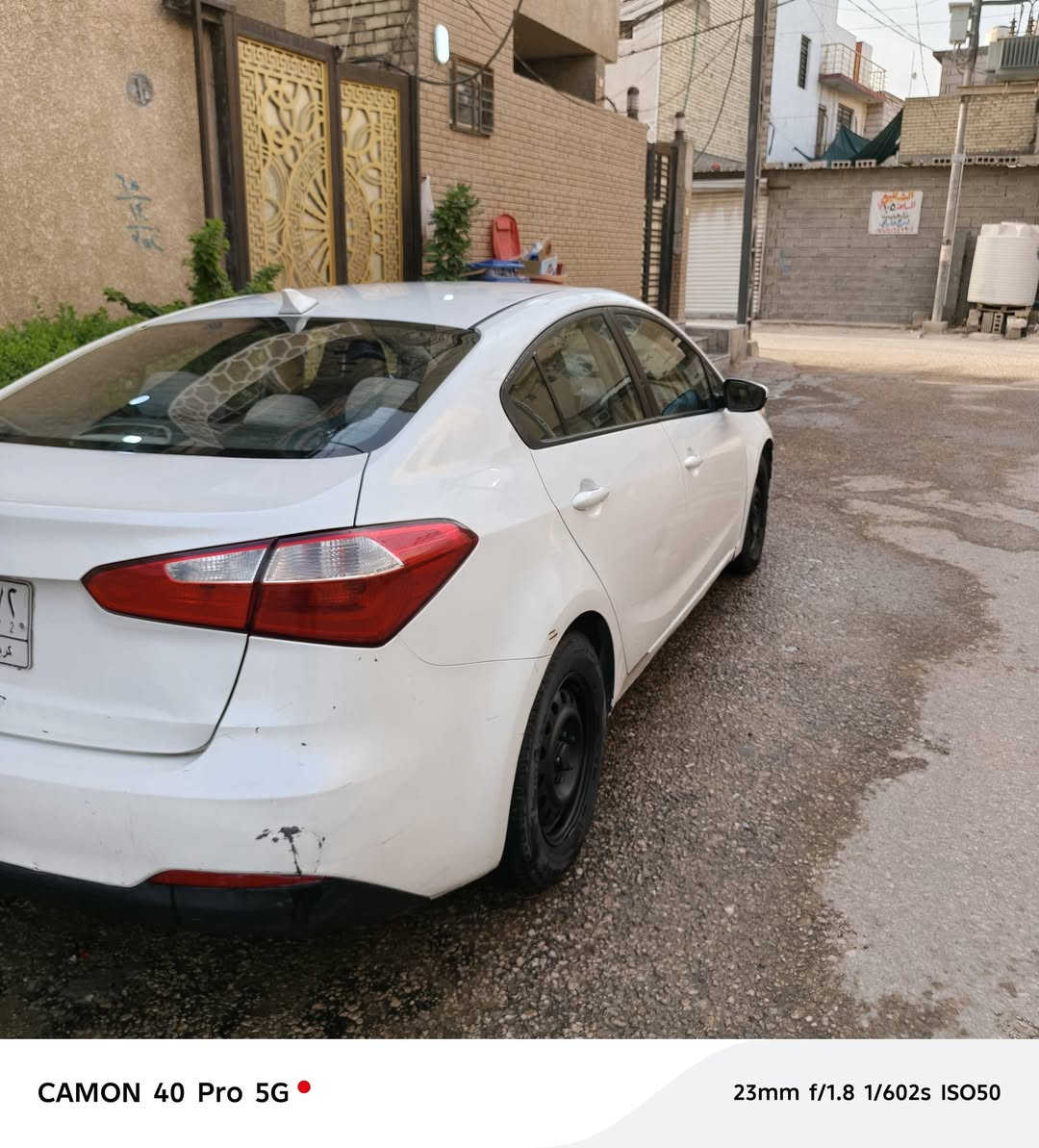 كيا فورتي ٢٠١٦ للبيع
فقط بنيد وبيه اماكن بارد مكينه ٢٠٠٠ تبريد تايرات حداديه كله جديد السعر ١٠٥ وبيه مجال 

التصال ***********
