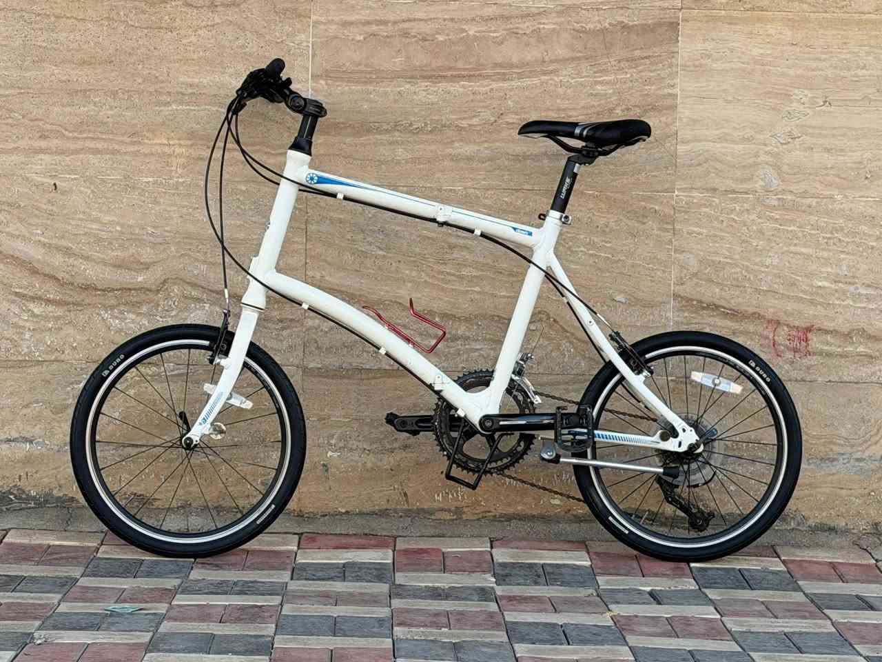 السلام عليكم ورحمة الله وبركاته 🌹
🚲 دراجات هوائية للبيع – بالة ياباني أصلي
🔹 تشكيلة متنوعة من الدراجات الهوائية 🔹 بالة ياباني أصلي 🔹 شرط الفحص والضمان والنظافة 🔹 نظافة الدراجات من 95% إلى 99% 🔹 جميع الدراجات بحالة ممتازة وجاهزة للاستخدام
📍 العنوان: كربلاء – طويريج
🚚 تتوفر خدمة توصيل إلى جميع محافظات العراق.
📞 للاستفسار: خاص أو على الرقم
***********
✅ ملاحظة: إذا وصلتك الدراجة وما كانت مطابقة للصور ، يحق لك إرجاعها،  حتى أجور التوصيل.
