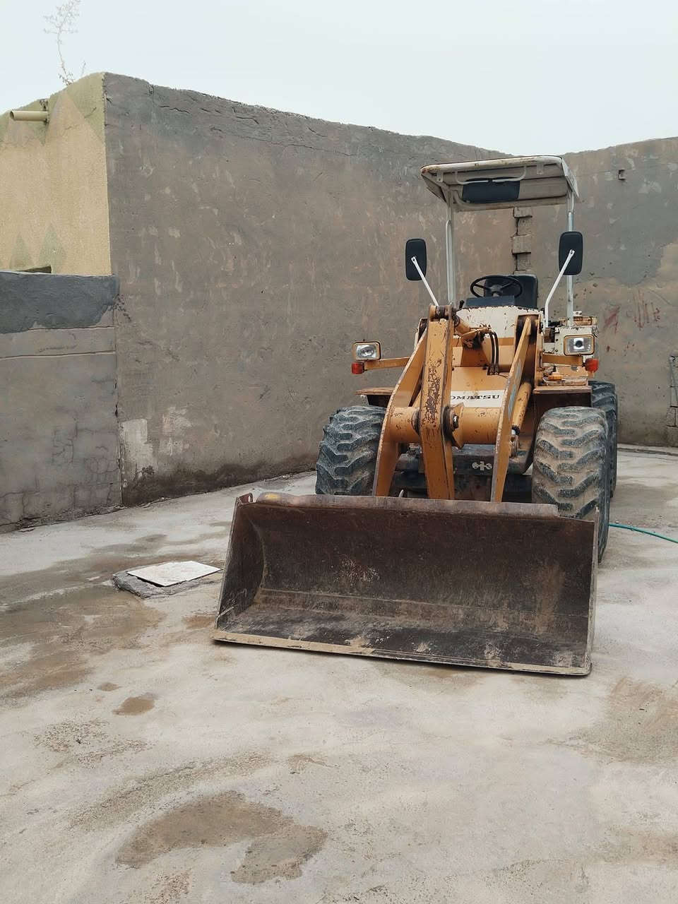 كوماتسو wa40 شفل ورد اليابان ما مشتغل ولا ساعه دخول جديد شرط تعهد بل مكينه والكسلات واكير بي كسر بل لشة مال الكير حالين شغال بس يذب الدهن الكير مالت سعر مناسب ابيع وقع حال تفحص وتاخذ اقر تفاصيل يالله تتصل رجا تفوض على سعر فقط 55ورقه وبي مجال اكفلك محرك وكسلات وكير شرط جديد بس تفتح تلحم وترجع شد سعر55ورقه مكاني بغداد !للتوصل  ***********-***********
