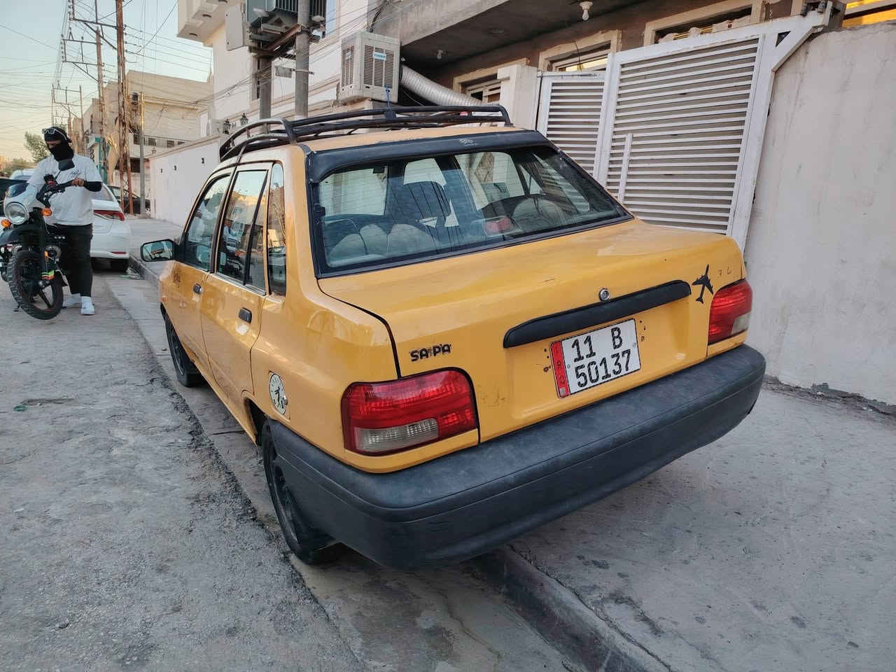 السلام عليكم للبيع سايبا ٢٠١٢جاهزة مكينة وكير مكفولات كهربائيات كله شغاله تخم تاير داخله نضيف بغداد انكليزي مصفرة هيئة وغرامات تحويل مباشر السعر ١٨ وبيه مجال مكاني بغداد البياع /للاتصال ***********
