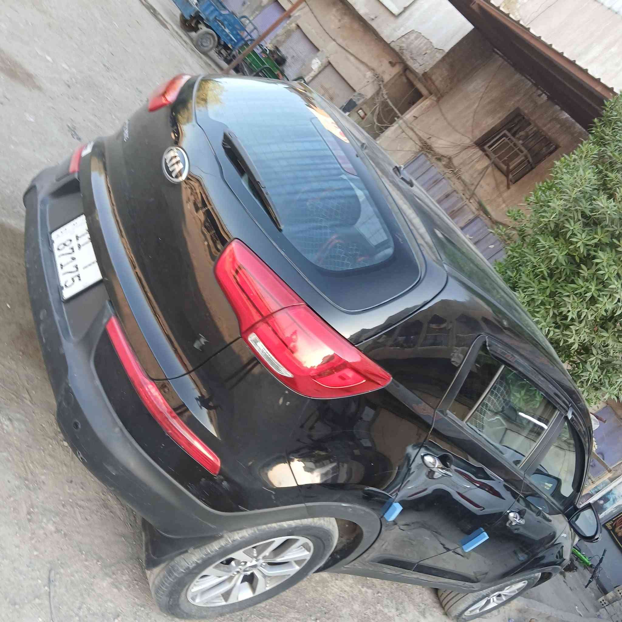 *********** كيا سبورتج موديل 16 السعر 115 مكاني بغداد السونر ويا الصور سياره مكفوله وجاهزه بيها صبغ قطعتين  وارد امريكي المحرك2400

