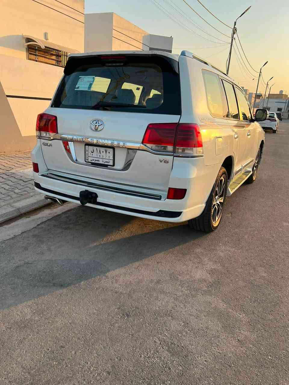 ياالله سعر مناسب جدا
لاندكروز gxr بريم 2013. ام الطفاية 

محدث 2021 داخل وخارج

ارغب محرك باللاندكروز 4600 v8 

صبغ قطع التحديث وباب السايق

كير ومحرك وشاصي ولغود 

3 قطع تبريد 

شاشة لكزز 

سلايد روف 

تخم تاير باتري وعليهة ادامة كاملة 

ماناقصهة شي ابدا

سيارة كلش حلوة ومال جناي

السعر 29 الف دولار

الاتصال 

*********** واتس اب 

***********
