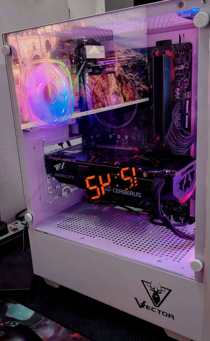 تحية طيبة للجميع
متوفر كيس كيمنك للبيع 
السعر 625 الف

CPU R7 2700X 8CORE 16 THERADS 
COOLER CPU AMD STOCK 
M. B MSI B450 GAMING PLUS MAX
RAM 8X2 16GB DDR4 
GPU GTX 1070TI 8GB ASUS CERBERUS
SSD 128 GB + SSD 512 GB 
POWER SUPPLY FSP 550 W PLUS
CASE WHITE VECTORE X 4 FAN RGB

مكاني موصل توصيل موجود
للتواصل *********** واتسب
