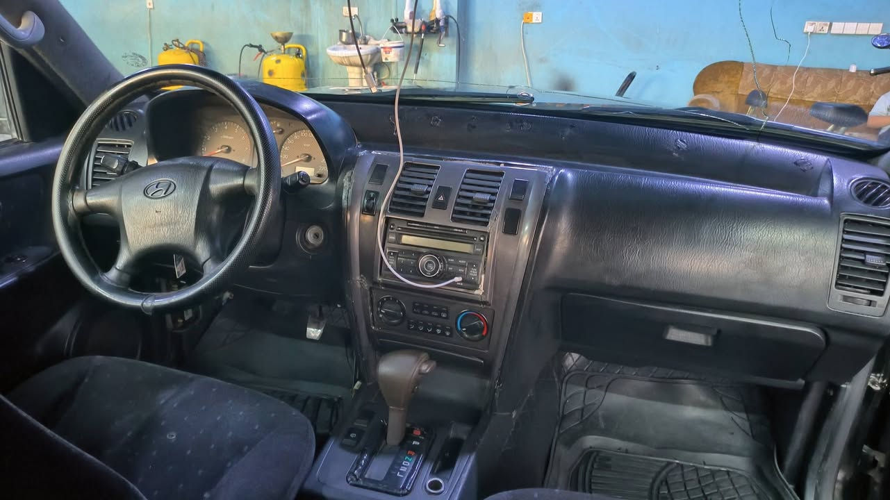 هۆندا تریکان فرۆشتن
مۆدێل 2002 بێ بۆیاخ نمونە لە جوانی 

گێڕ و مەکینە ٣٠٠٠ بەتەی لەسەرە 

ڕەقەم سلێمانی سەنەوی و بەناو کردن گشتی بەشەرت

تەبریت سارد گەرم بەشەرت 

چوار تایەو ویلی لۆکی لەسەرە

تەقەو ڕەقە و گێڕ مەکینە گشتی بەشەرت

نرخ 63 مجال 

*********** 

***********
