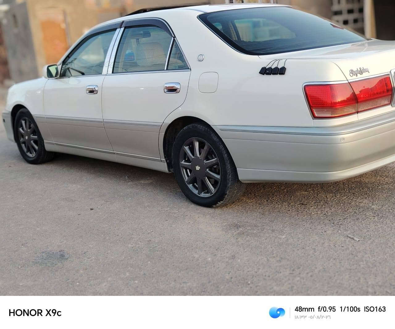 سلام عليكم ملكه موديل 2001البيع اوصولي مداور ثاني يوم رقم نكليزي سياره جاهزه وحلوه ديفور الكبير فول موصفات شاصي 75 سياره جاهزه مكفوله من كص ونقل جثه سياره حلوه وجاهزه مكاني ديوانيه مكلف بلنشر ***********
