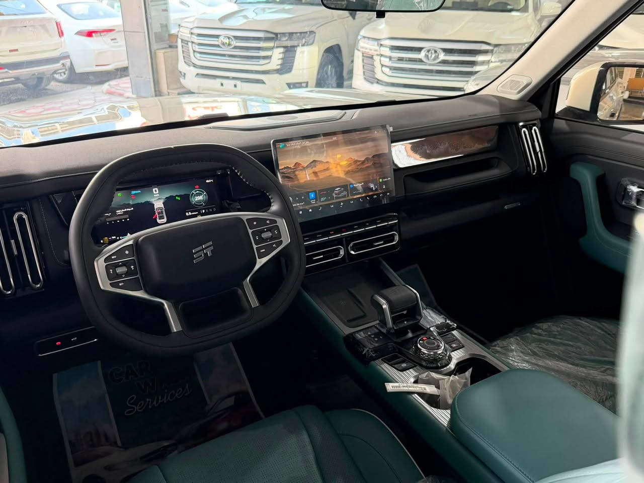 T1 2.0L Comfort

الموديل: 2026 (خليجي)
العداد: صفر كيلو متر

المحرك: 4 سلندر 2.0 لتر تيربو حقن مباشر
القوة الحصانية: 254
عزم الدوران (نيوتن.م): 390
ناقل الحركة: أوتوماتيكي 8 سرعات
نظام الدفع: دفع أمامي
استهلاك الوقود: 8.83 لتر لكل 100 كم

الضمان الأساسي: 6 سنين وعدّاد مفتوح
ضمان المحرك: 10 سنين أو 1,000,000 كم (أيهما أولاً / للمالك الأول)

المواصفات
*إطارات قياس 19 إنج
*الصندوق كهربائي
*كاميرات محيطية 360 درجة
*حساسات خلفية
*مراقبة النقطة العمياء
*نظام الكبح التلقائي بحالات الطوارئ
*مثبت سرعة
*شاشة التحكم 12.8 إنج
*شاشة العدادات 10.25 إنج
*نظام صوتي متطور 8 سماعات
*نظام أبل كاربلاي وأندرويد أوتو لاسلكي
*نظام أوامر وتحكم صوتي
*مقصورة داخلية من الجلد الفاخر
*كرسي السائق والراكب كهربائي
*كرسي السائق والراكب مبرد
*إنارة ترحيبية مع إنارة محيطية
*مصابيح أمامية وخلفية أوتوماتيكية LED مع مصابيح نهارية
*تكييف أوتوماتيكي مع الإضاءة القريبة والبعيدة
*نظام تقليل الضوضاء النشط مع زجاج مزدوج
*المرايا الجانبية كهربائية ومدفأة
*دخول ذكي (بصمة) وتشغيل عن بُعد
*غلق الشبابيك عن بُعد
*شاحن هاتف لاسلكي سريع
*فلتر تنقية هواء (N95)
*مسند وسطي مع ثلاجة
*وضعيات قيادة متعددة للطرق الوعرة
*وسائد هوائية أمامية وجانبية
*ماسحات مع حساس للمطر
*دواسات جانبية
*نظام الفرامل الأوتوماتيكي Autohold
*نظام المساعدة بنزول المنحدرات
*نظام المساعدة بصعود المرتفعات
*نظام ABS للمكابح المانعة للانغلاق
*نظام ESC للتحكم بالثبات
للاستفسار 
***********
***********
