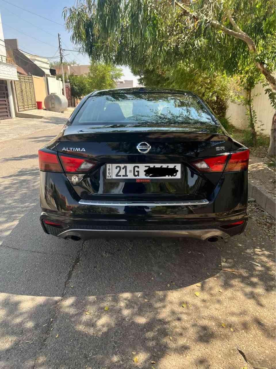 السلام عليكم. التيما SR 2020 فول مواصفات ماعدا الفتحة. دفتر بانزين وسنوية كلها جاهزة . سيارة مال بيت وجناي ماتصرف عليها 250 دينار جاهزة من كلشي ورقمها مميز هم. ويرهم مراوس كورلا 20 وفوك . حادثها بامريكا ربع بونيد وجاملغ السكن وبيها بارد شي قليل بالقمارة . بجم كبس خلفي كبس ارباك مرجعهم سستم . صاحب السيارة رايدها 136 ورقة . وبيها مجال شوي الصور والحادث موجودة بالمنشور . ماعجبك المنشور اعبر لاتعلق كلشي اكو بسوك . رقم صاحب السيارة 
*********** كركوك, العراق

نص مكتوب في الصور:
- 1N4BL4CV8LC196504 11:17 Nissan Altima Sr 2020 Black 2.5L 4 vin: 1N4BL4CV8LC196504 Final bid: $7600 Auction: Copart SOLD Lot number: 44556841 Date of sale: 05.10.2021 Year: 2020 VIN: 1N4BL4CV8LC196504 Condition: Enhanced Vehicles Engine: 2.5L 4 Mileage: 43242 miles (Not Actual) Seller: Not specified Documents: Fl - Cert Of Title Slvg Rebuildable Location: Al - Mc`aite Saa.i en.bidfax.info Primary Damage: rruii LiIU