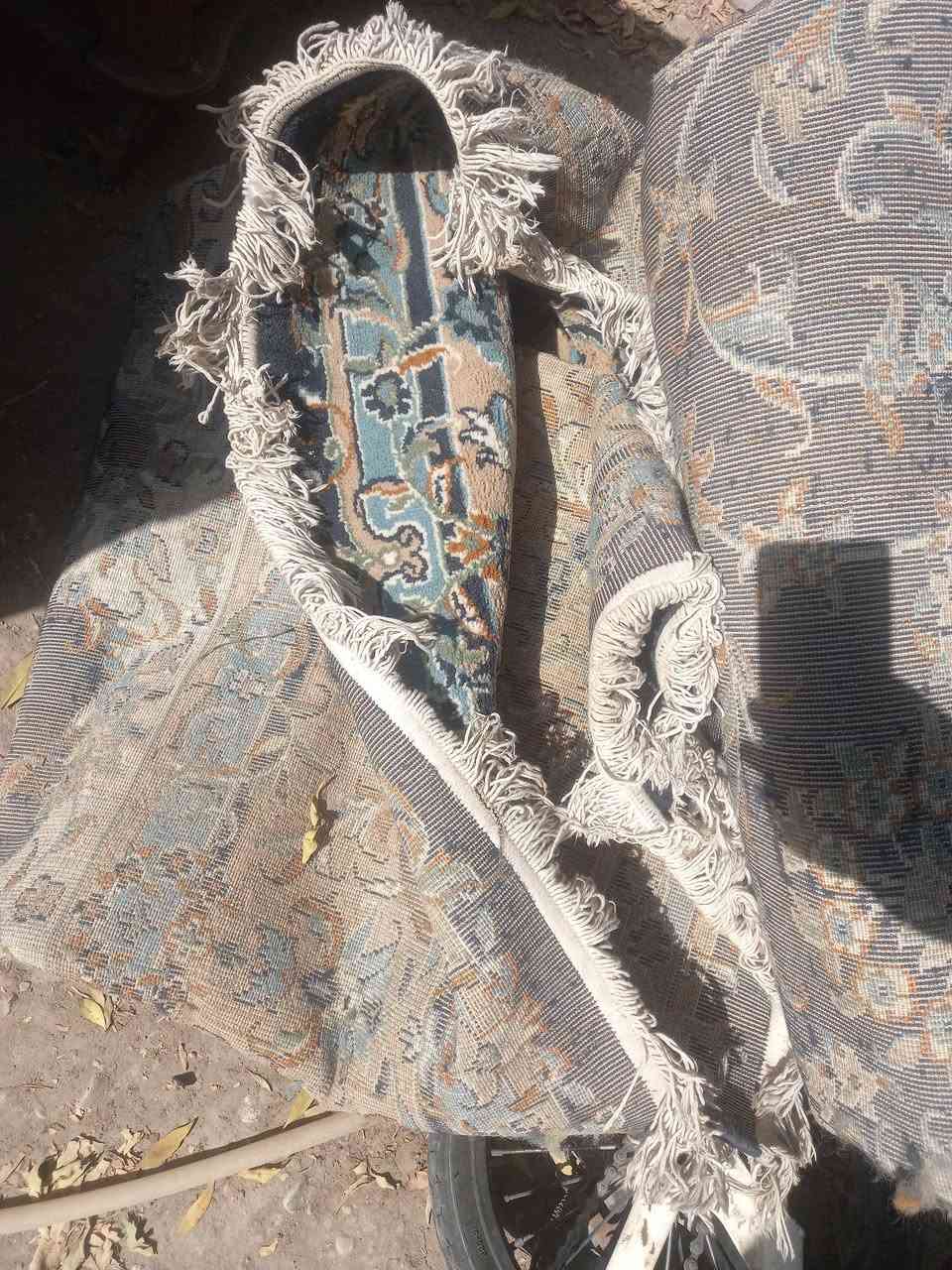 السلام عليكم عندي ذني الأغراض كلهن ب ١٥٠ مكاني البياع المواصلات ***********
