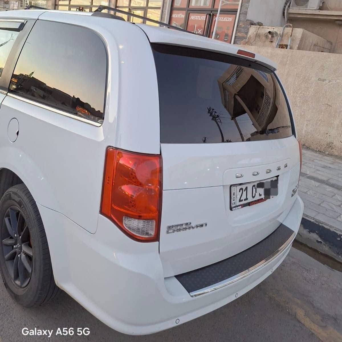 دوج كرفان SXT موديل 2018 ( 7 راكب فول مواصفات )
كلين 
رقم سليمانيه باسمي هزه وبراد 26/6 تحويل نفس اليوم كلها كهرباء جام بيبان صندوك كلها كهرباء سياره جاهزه من كلشي داخله كلين 
شادلها منظومه غاز 80 لتر قرصين بلكراسي البلع الامامي منظومه إيطاليه اصليه سعرها 900$ قبل شهر 
ملاحظه صبغ هلال جاملغ الخلفي فقط لهلال فقط 
للاستفسار *********** 
واتساب ***********

نص مكتوب في الصور:
- Galaxy A56 5G