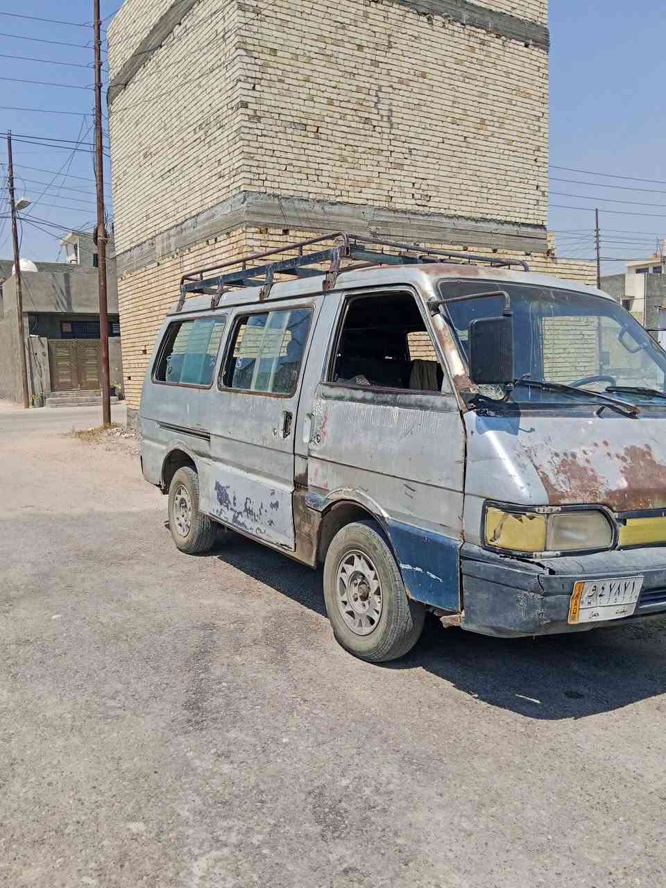 سلام عليكم بستا للبيع مكينه كير اكسل خير من الله تراي وين ميعجبك شواصي نضيفه واحد معمر درجه اولى كهرباء شغاله رقم حمل سنويه 28  عارضهه 25 مكان الدوره البوعيثه مكلف بالنشر رقم صاحبهه ***********
