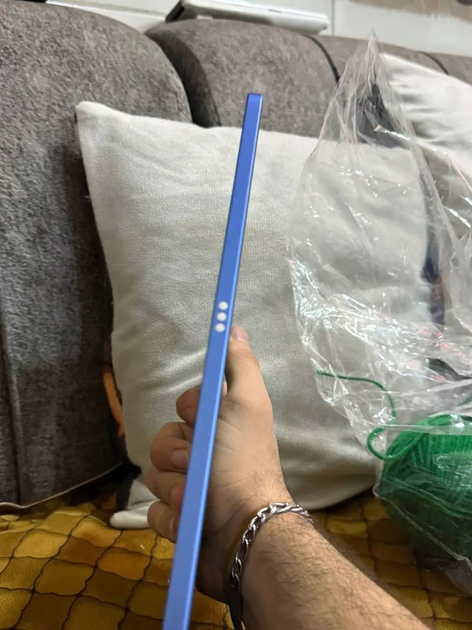 السلام عليكم iPad 11 a16 بطاريه 100 مشحون 63 مره ذاكره 128 الايباد نضيف مكفول من الشخط  السعر 600 وبي مجال مكاني بغداد للتواصل *********** واتساب فقط

