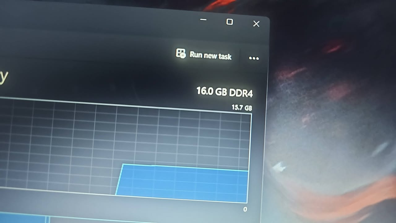 ادمن وافق 💋
سلام عليكم لابتبوب hp للبيع

I7 1355u 

Ram 16(هو يجي 8 كيكا انه طورته)

كرت انتل ايرس 

Ssd m.2 512 

الجهاز نضيف كلش وجديد زلغ ما بي مغلف ppf للشاشة و البدي قفله ب 700 

تواصل واتساب  

***********
