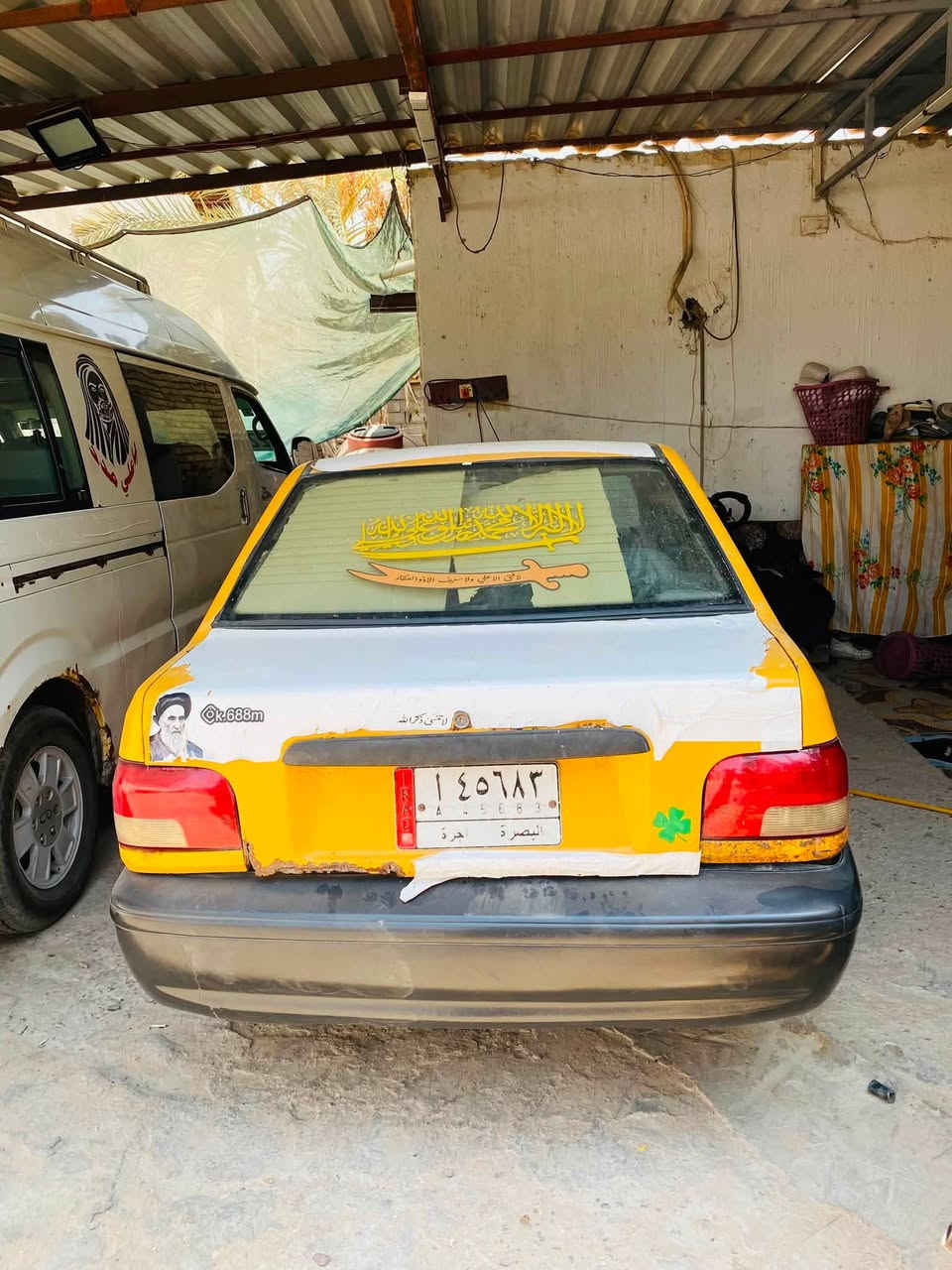 لسلام عليك سايبه موديل ٢٠١٢ سعره ١٠وبيه مجال راعيه موجود يريد يحول سنويه منتهيه صارله سنتين مكينه بكنه  تفاصيل يراسني على ويتساب *********** مكان السياره بصره ابو الخصيب
